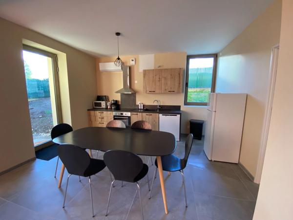 A vendre SONNAZ Appartement T3 de 64m2 en rez de jardin avec cave et parking