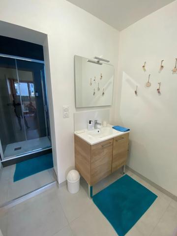 A vendre SONNAZ Appartement T3 de 64m2 en rez de jardin avec cave et parking