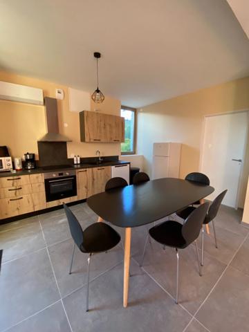 A vendre SONNAZ Appartement T3 de 64m2 en rez de jardin avec cave et parking