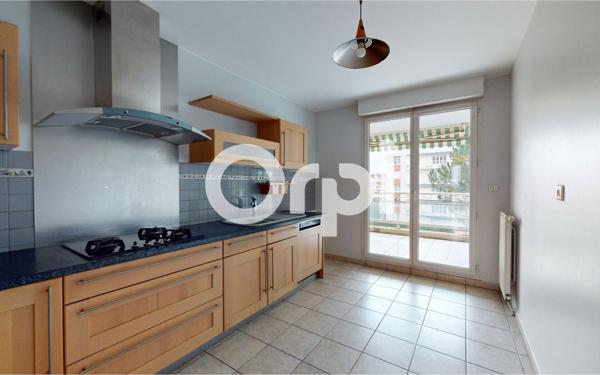 Appartement à vendre    3 pièces • 75 m2 Bron