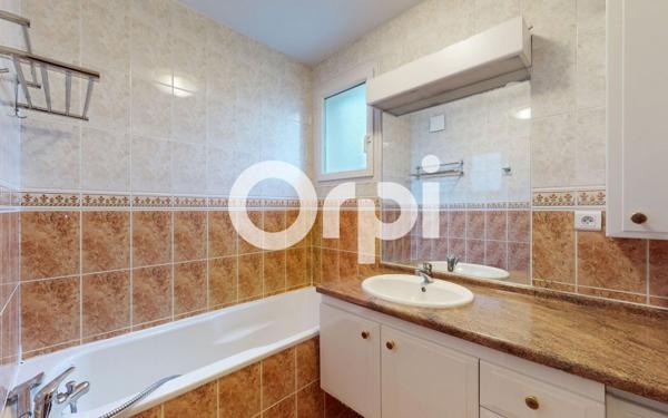 Appartement à vendre    3 pièces • 75 m2 Bron