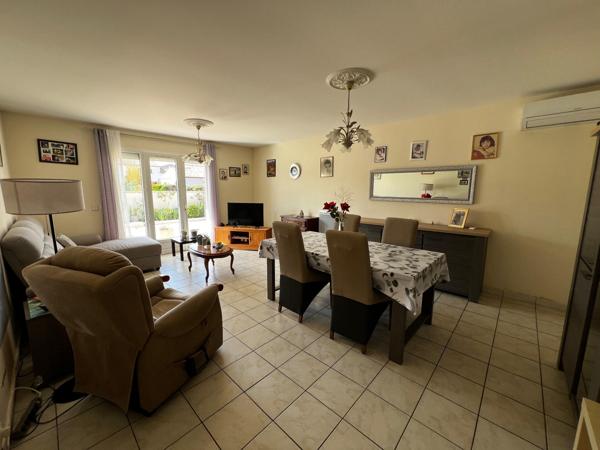 Maison de Plain Pied, 2 chambres, terrain piscinable, Garage