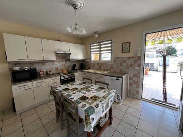 Maison de Plain Pied, 2 chambres, terrain piscinable, Garage