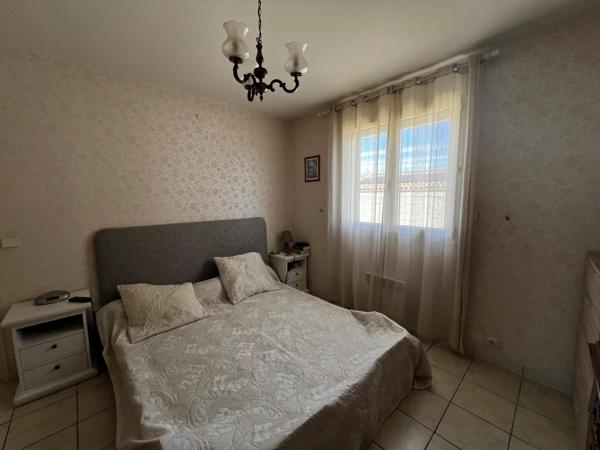 Maison de Plain Pied, 2 chambres, terrain piscinable, Garage