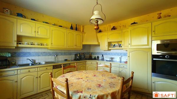 Confortable maison, village avec école et commerces