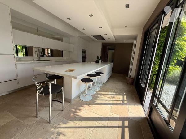 Maison à vendre à SAINT-MARTIN-LEZ-TATINGHEM dans le Pas de Calais (62).

Très belle maison d...