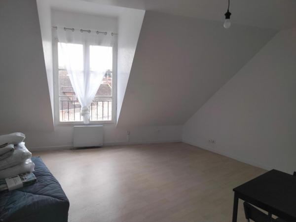 Appartement à louer    1 pièce • 23,81 m2 Nemours