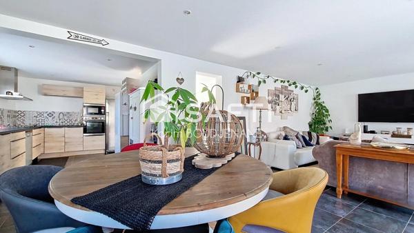 Maison individuelle sur 400 m2 de terrain, 3 chambres...