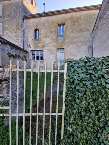 Maison à vendre à Charolles en Saône-et-Loire (71120), ref :