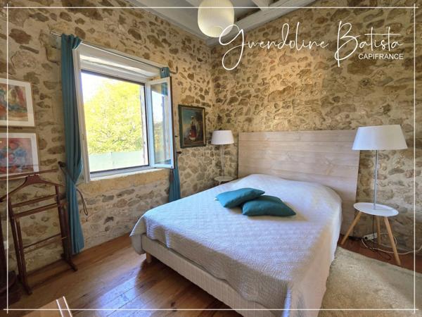 Maison en Pierre 4 chambres - Terrain 2229m2 avec Piscine 10x5