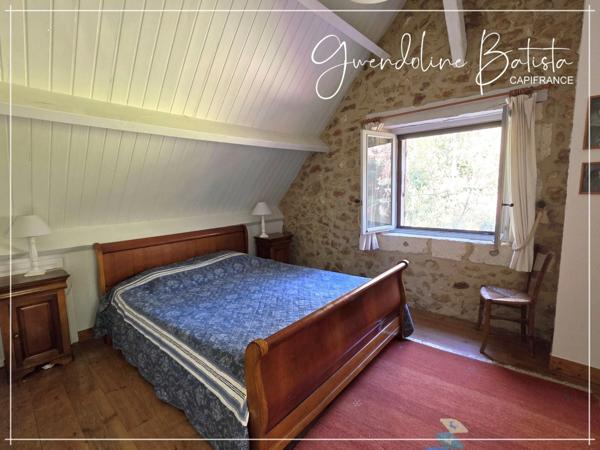 Maison en Pierre 4 chambres - Terrain 2229m2 avec Piscine 10x5