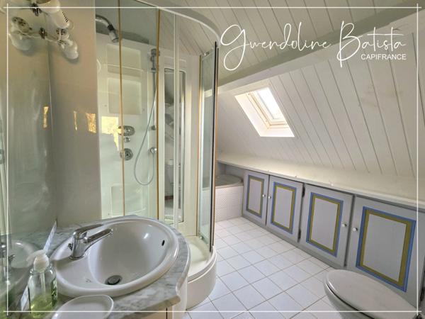 Maison en Pierre 4 chambres - Terrain 2229m2 avec Piscine 10x5