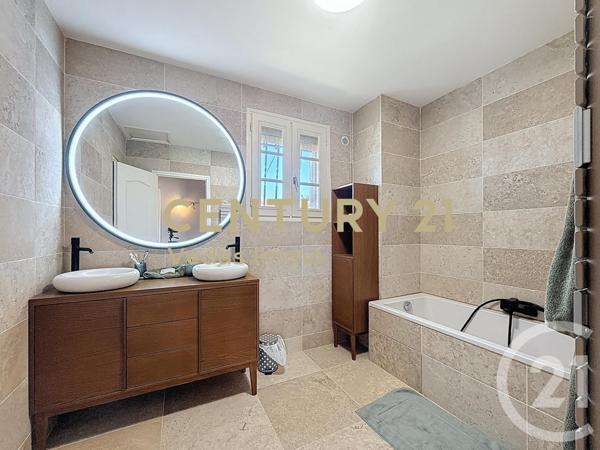 Maison à vendre  5 pièces - 147,94 m2 ST JEAN DE VEDAS - 34