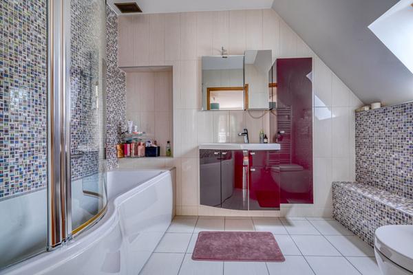 Maison Magny Le Hongre 10 pièce(s) 374 m2