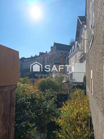 maison dans le site historique de Thouars près du Chateau avec la vue sur le pont des Chouans