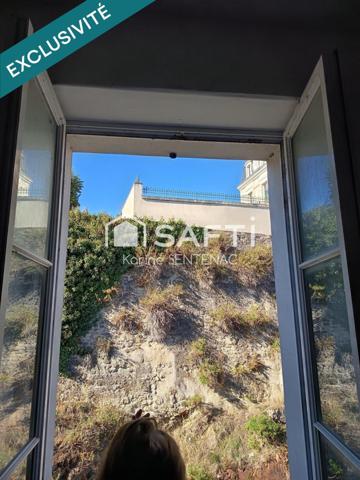 maison dans le site historique de Thouars près du Chateau avec la vue sur le pont des Chouans