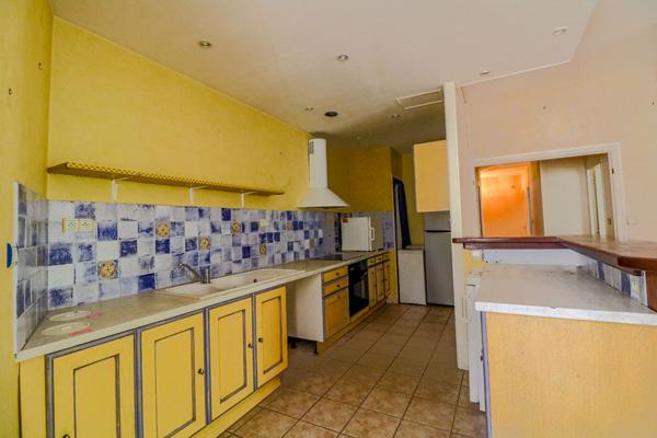 Appartement Nevers, hyper centre, 2 chambres, ascenseur, 2H30 de PARIS, douche