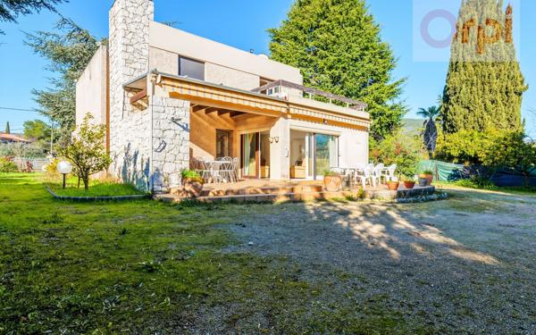 Maison à vendre    5 pièces • 164 m2 La Gaude