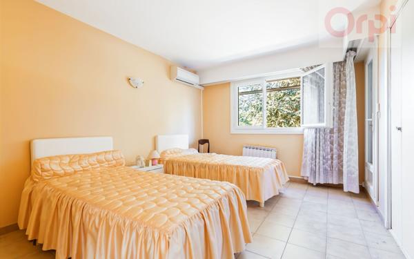 Maison à vendre    5 pièces • 164 m2 La Gaude