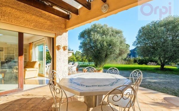 Maison à vendre    5 pièces • 164 m2 La Gaude