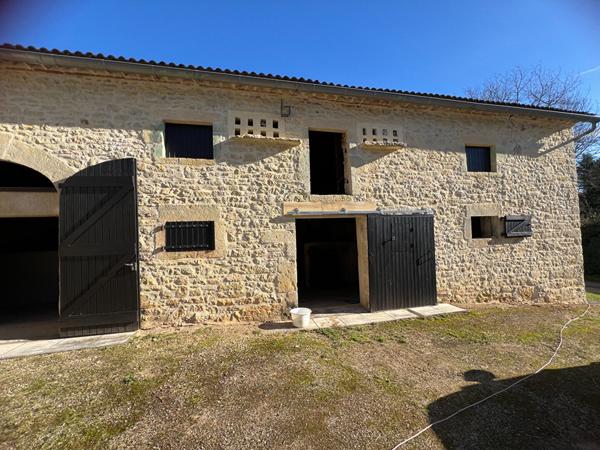 Ensemble en pierres Labastide Du Vert