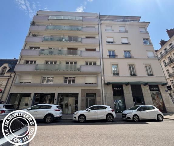 À VENDRE EN EXCLUSIVITÉ – T4 79,60 M² AVEC BALCON – RUE CLOS BEY – GRENOBLE CENTRE