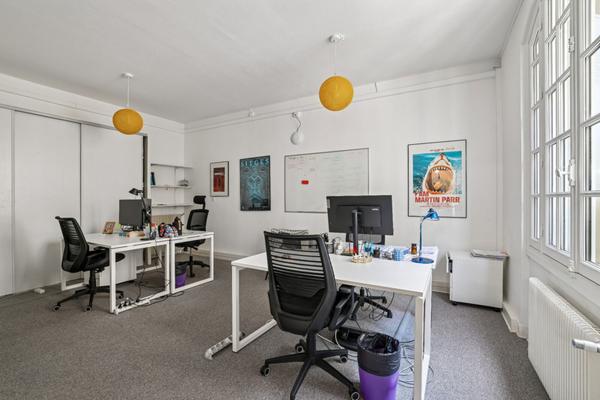Bureaux à louer à PARIS 75009