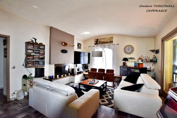 CAVALAIRE SUR MER (83) - PROPRIETE SANS TRAVAUX AVEC PISCINE - 1 MAISON PRINCIPALE ET 1 APPARTEMENT LOFT