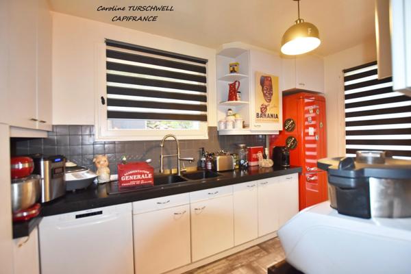 CAVALAIRE SUR MER (83) - PROPRIETE SANS TRAVAUX AVEC PISCINE - 1 MAISON PRINCIPALE ET 1 APPARTEMENT LOFT