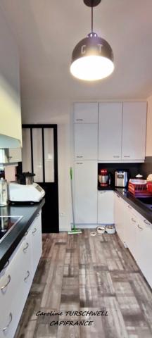 CAVALAIRE SUR MER (83) - PROPRIETE SANS TRAVAUX AVEC PISCINE - 1 MAISON PRINCIPALE ET 1 APPARTEMENT LOFT