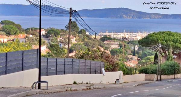 CAVALAIRE SUR MER (83) - PROPRIETE SANS TRAVAUX AVEC PISCINE - 1 MAISON PRINCIPALE ET 1 APPARTEMENT LOFT