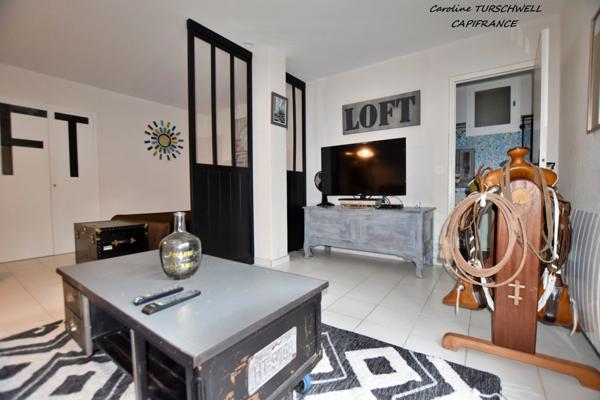 CAVALAIRE SUR MER (83) - PROPRIETE SANS TRAVAUX AVEC PISCINE - 1 MAISON PRINCIPALE ET 1 APPARTEMENT LOFT