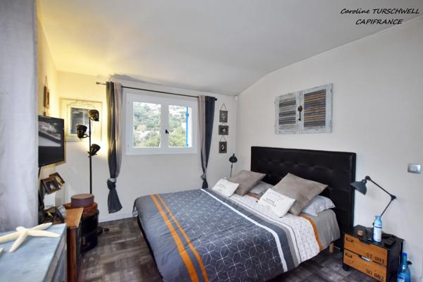 CAVALAIRE SUR MER (83) - PROPRIETE SANS TRAVAUX AVEC PISCINE - 1 MAISON PRINCIPALE ET 1 APPARTEMENT LOFT