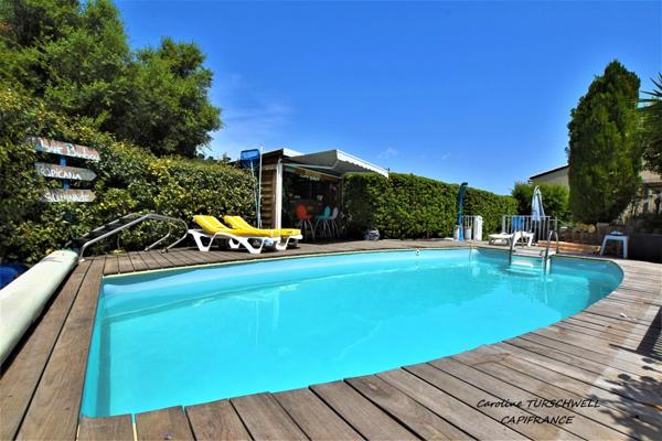 CAVALAIRE SUR MER (83) - PROPRIETE SANS TRAVAUX AVEC PISCINE - 1 MAISON PRINCIPALE ET 1 APPARTEMENT LOFT