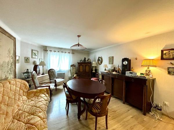 Appartement à vendre    3 pièces • 63 m2 Sète