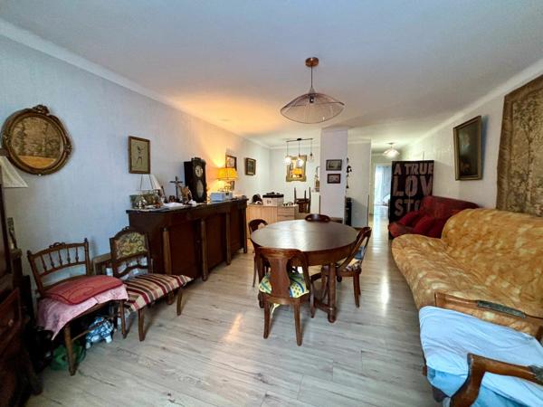 Appartement à vendre    3 pièces • 63 m2 Sète