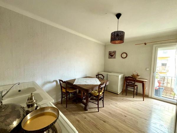 Appartement à vendre    3 pièces • 63 m2 Sète