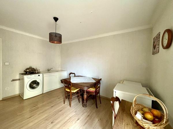 Appartement à vendre    3 pièces • 63 m2 Sète