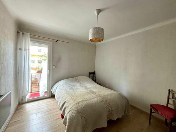 Appartement à vendre    3 pièces • 63 m2 Sète