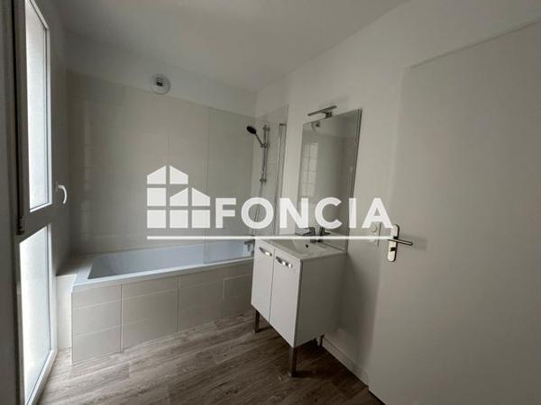 Location Appartement 3 pièces 65.2 m² - 253 AVENUE JEAN JAURES Reims 51100