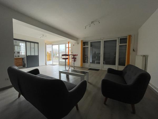 LOCATION - BUREAUX - 69 m2 - A LOUER - BRESLES