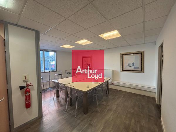 Bureaux à louer 200m² Europole Grenoble proche gare avec parkings