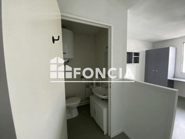 Location Studio 21.48 m² - 28 BD GEORGES POMPIDOU Caen 14000
