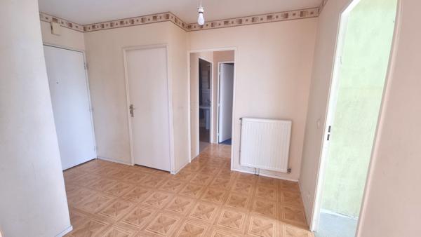 Appartement Torcy 3 pièces secteur des Lacs .