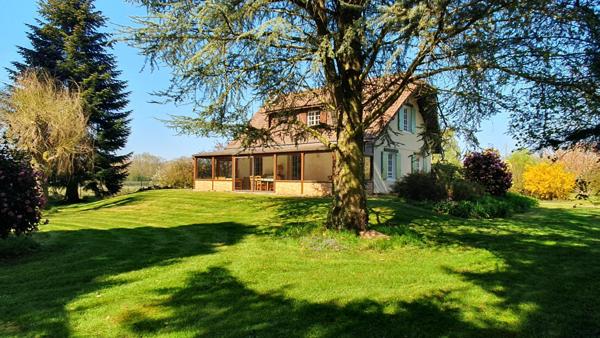 Confortable maison, village avec école et commerces
