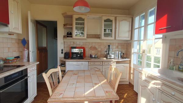 Confortable maison, village avec école et commerces