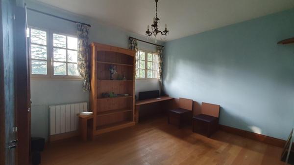 Confortable maison, village avec école et commerces