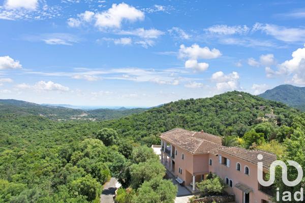 Maison à vendre 9 pièces 306 m² Les Adrets-de-l'Estérel