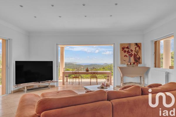 Maison à vendre 9 pièces 306 m² Les Adrets-de-l'Estérel