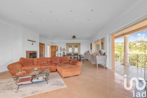 Maison à vendre 9 pièces 306 m² Les Adrets-de-l'Estérel